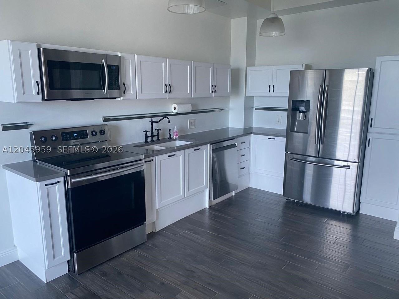 Nw South River Dr #1708 - Photo 3 of 20