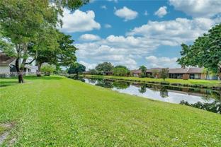 7924 Nw 10th St - Photo 1 of 1