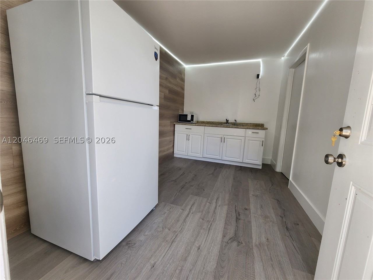 11461 Sw 197th St #A - Photo 5 of 14