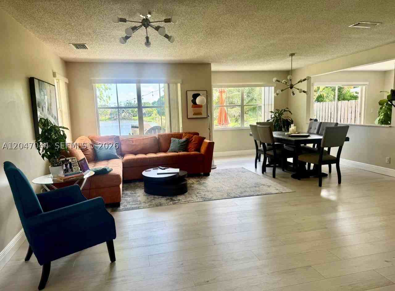 8291 Sw 44th Pl #8291 - Photo 4 of 23