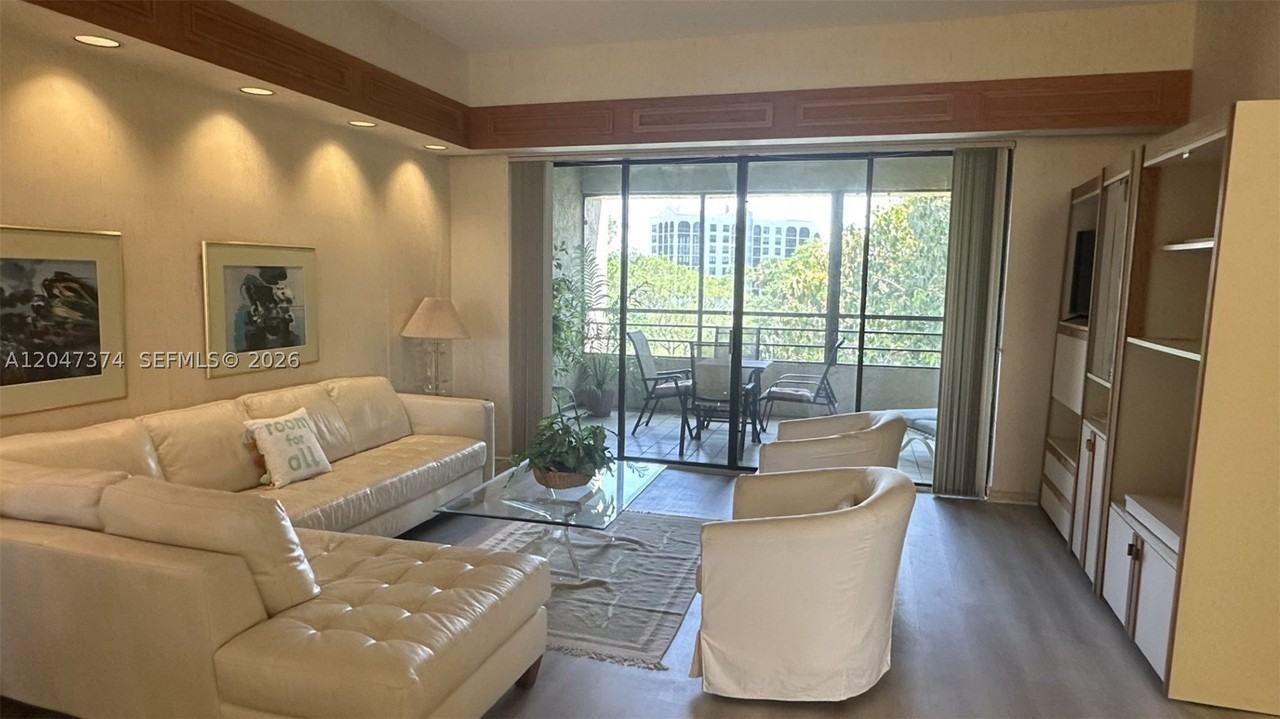 7472 La Paz Blvd #301 - Photo 4 of 35
