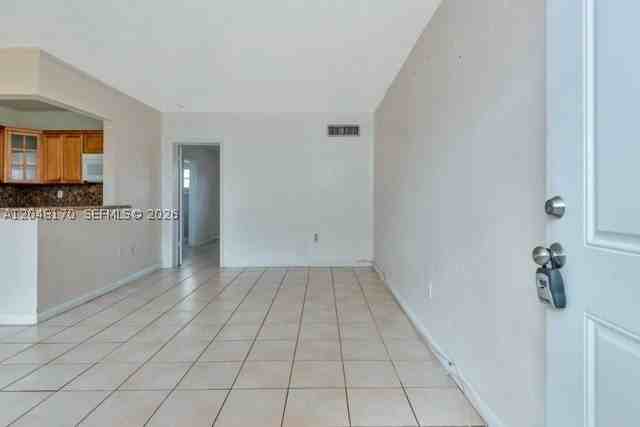 1280 W 54th St #313B - Photo 4 of 20