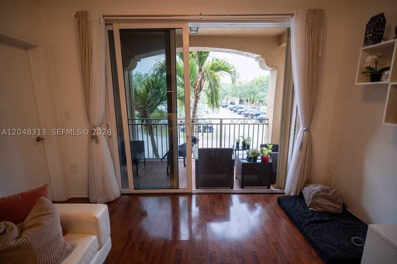 6520 Nw 114th Ave #1626 - Photo 2 of 32