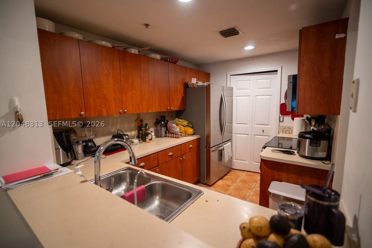 6520 Nw 114th Ave #1626 - Photo 4 of 32
