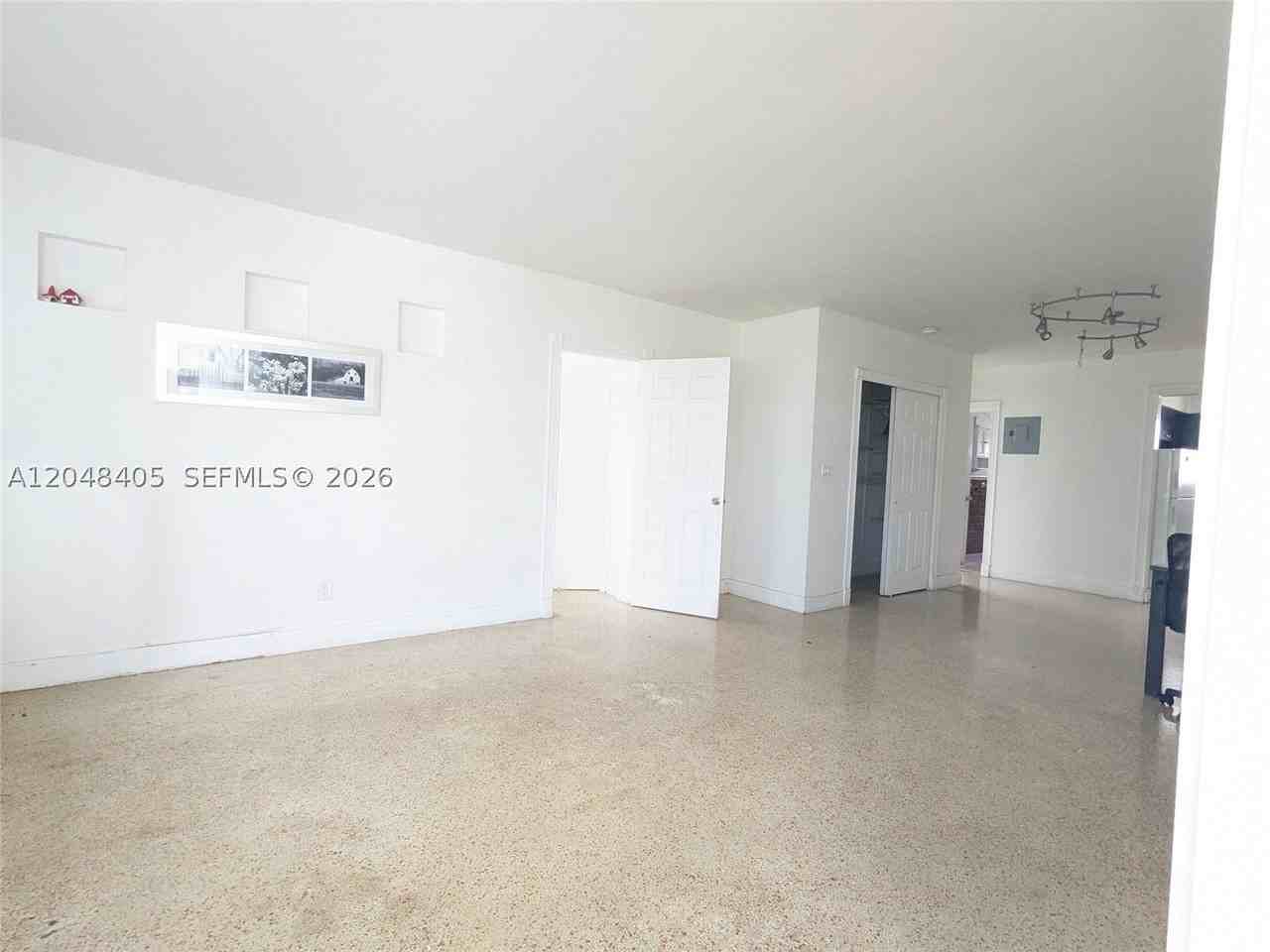 7805 Crespi Blvd #1 - Photo 3 of 14
