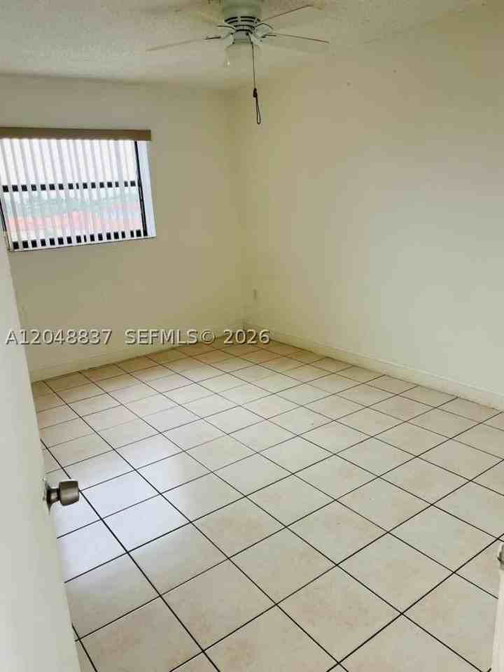8075 Nw 7th St #520 - Photo 4 of 8