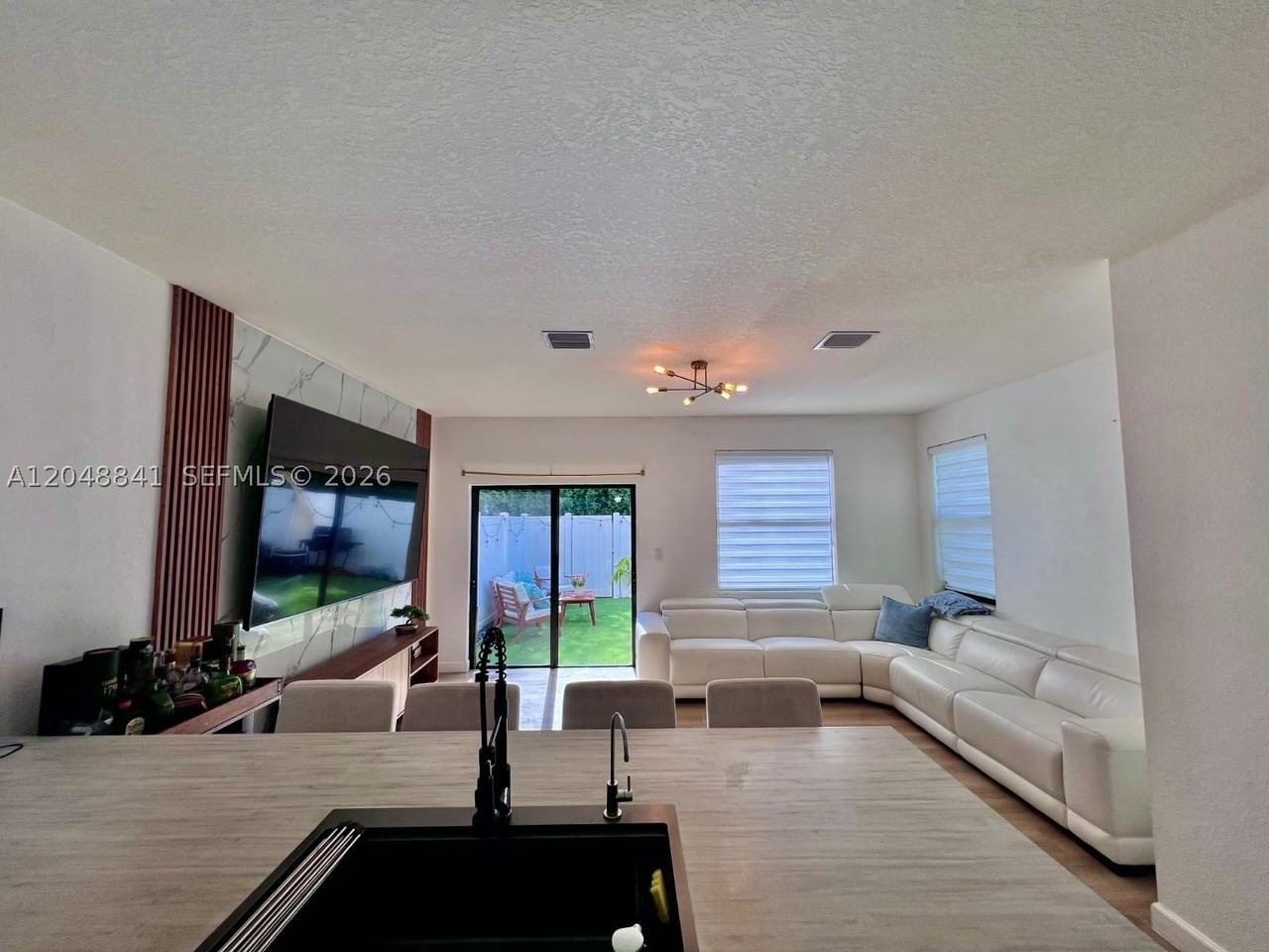 10939 W 32nd Ln - Photo 2 of 24