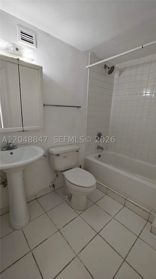 801 Brickell Bay Dr #365 - Photo 7 of 11
