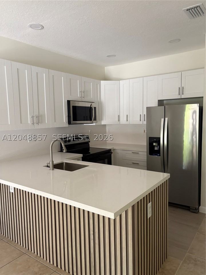 11386 Sw 230th Ter #11386 - Photo 6 of 19