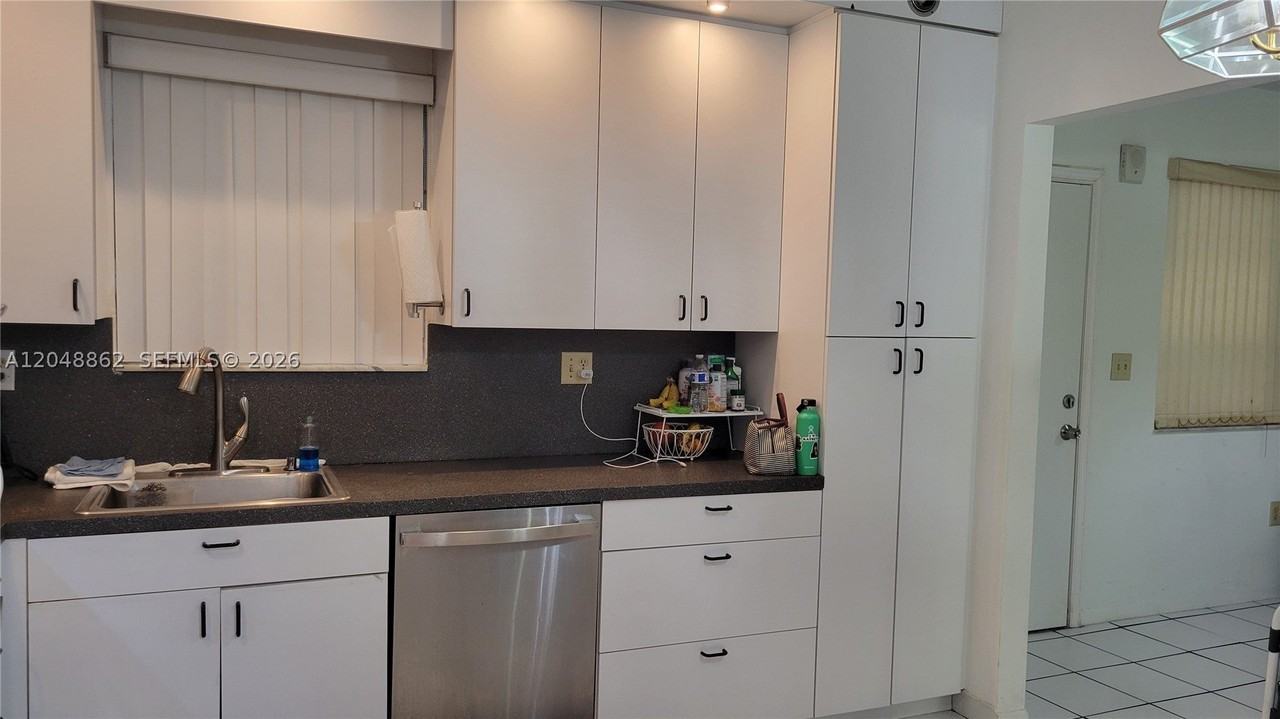 461 Ives Dairy Rd #204-2 - Photo 7 of 14