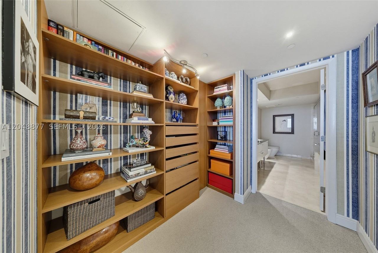 17201 Collins Ave #3604 - Photo 7 of 16