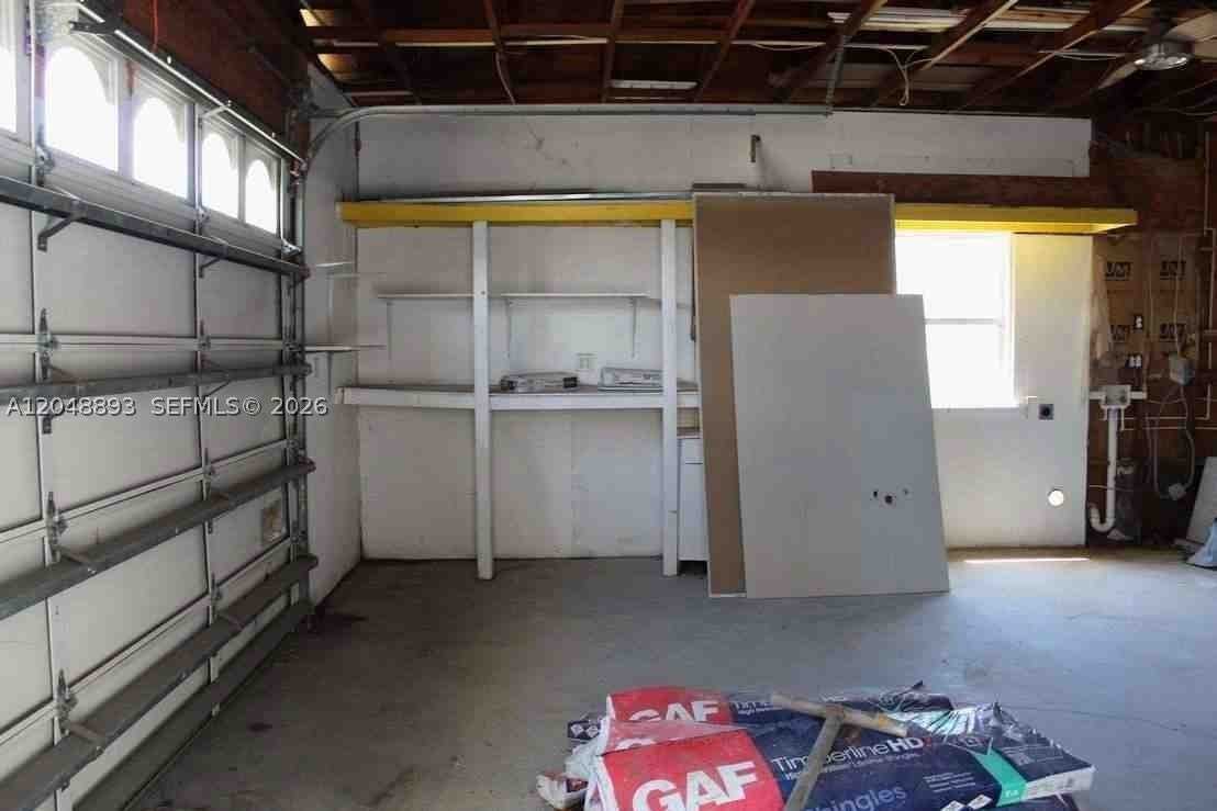 111 Poinsettia Cir Ne - Photo 3 of 3
