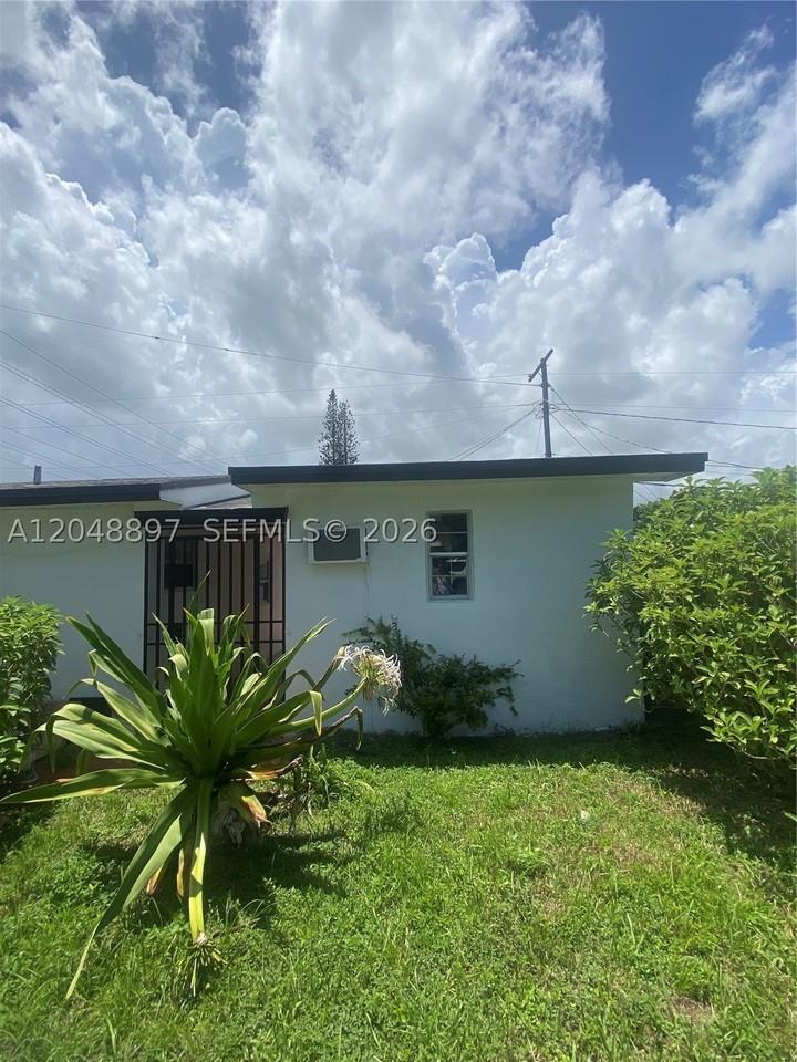 15130 Tyler St #BACK - Photo 2 of 10