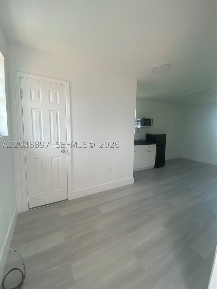 15130 Tyler St #BACK - Photo 4 of 10
