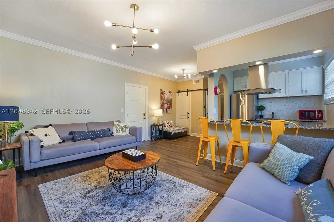 359 Meridian Ave #A104 - Photo 3 of 12