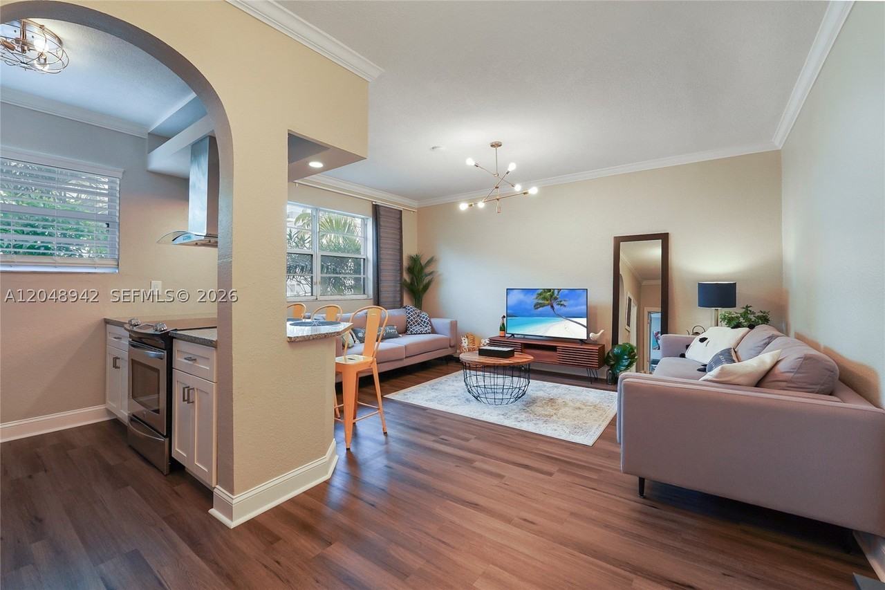 359 Meridian Ave #A104 - Photo 4 of 12