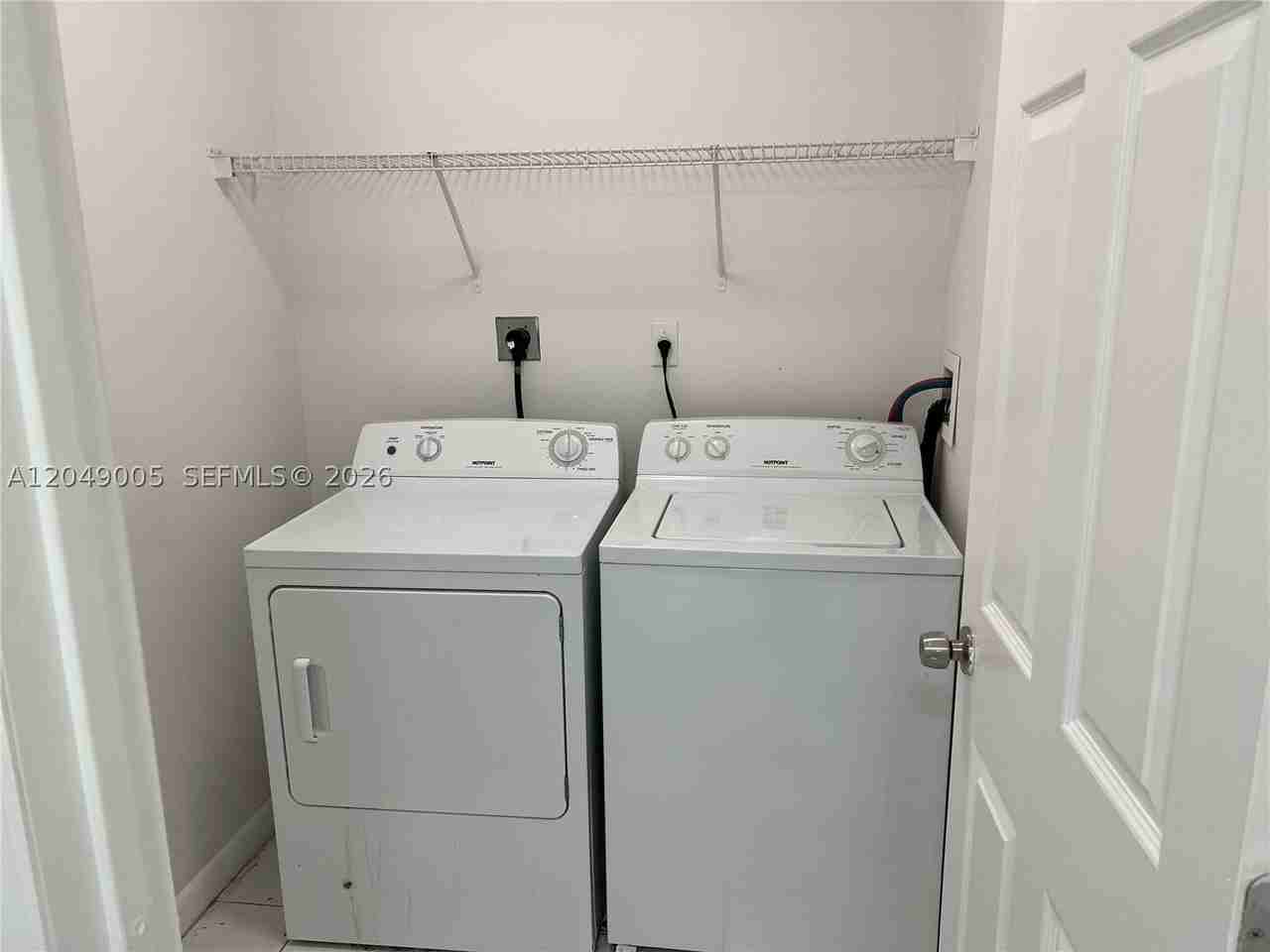 2982 Nw 55th Ave #1B - Photo 6 of 17