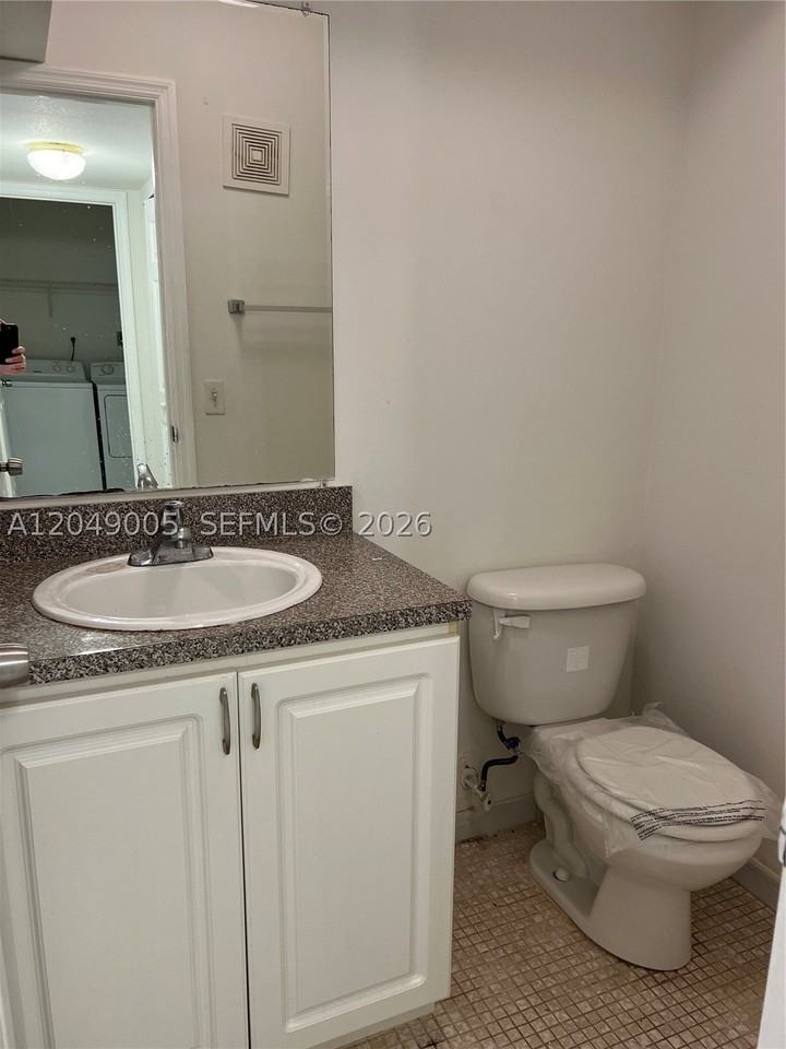 2982 Nw 55th Ave #1B - Photo 7 of 17