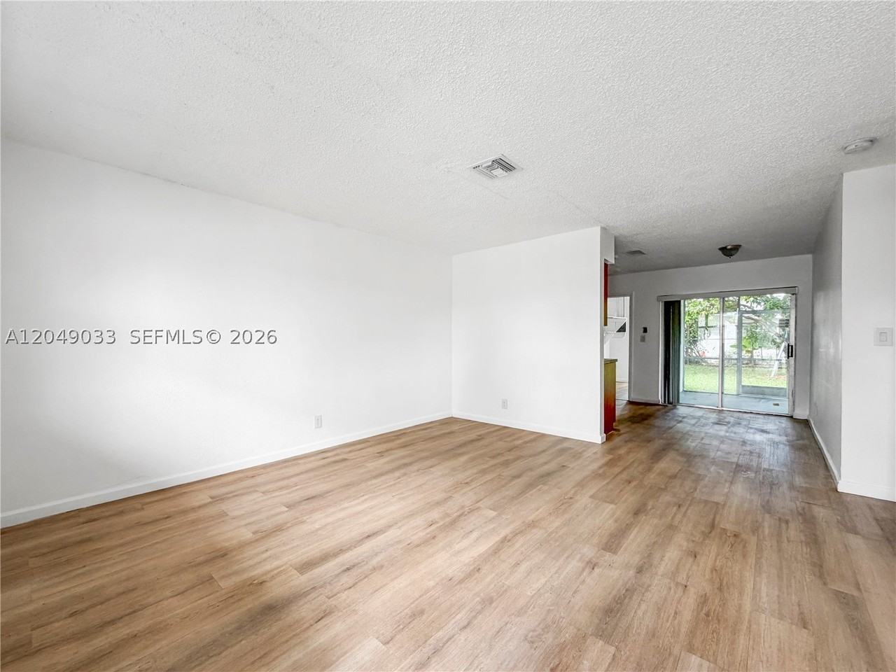 1725 Nw 54th Ter #1725 - Photo 4 of 14