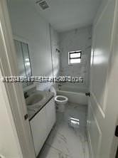 1717 Nw 70th St - Photo 7 of 10