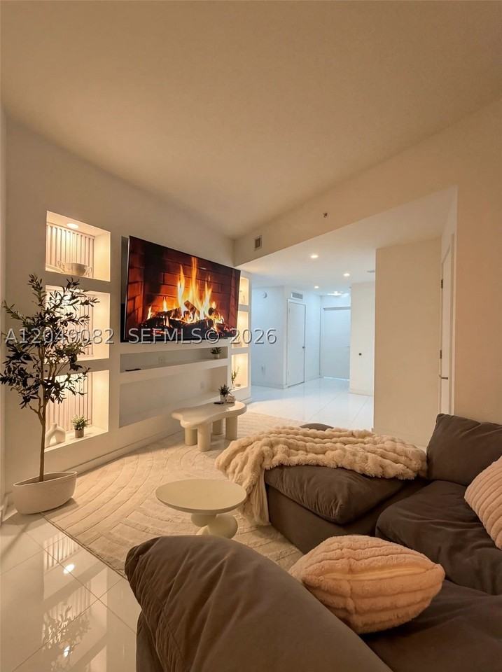 851 Ne 1st Ave #2301 - Photo 7 of 25