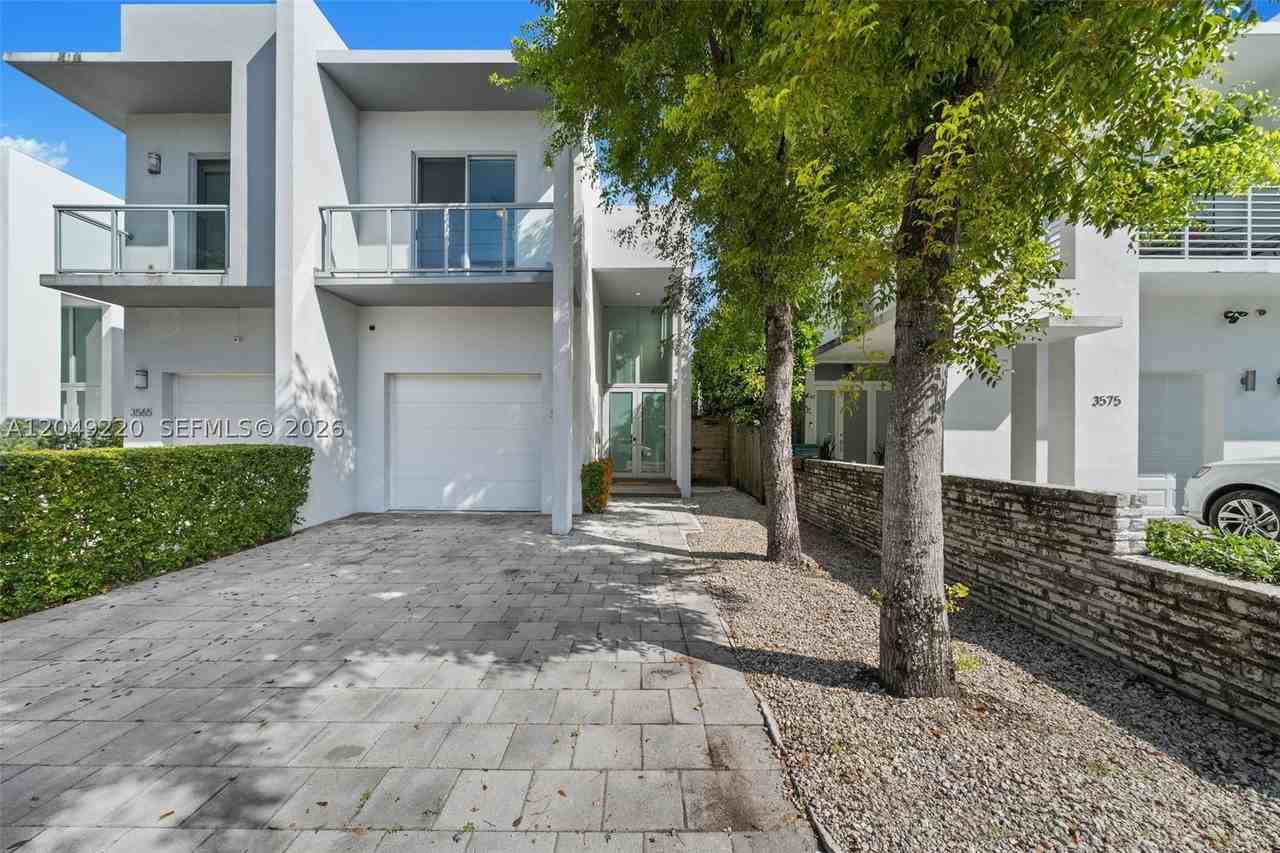 3567 Sw 1st Ave #3567 - Photo 2 of 43