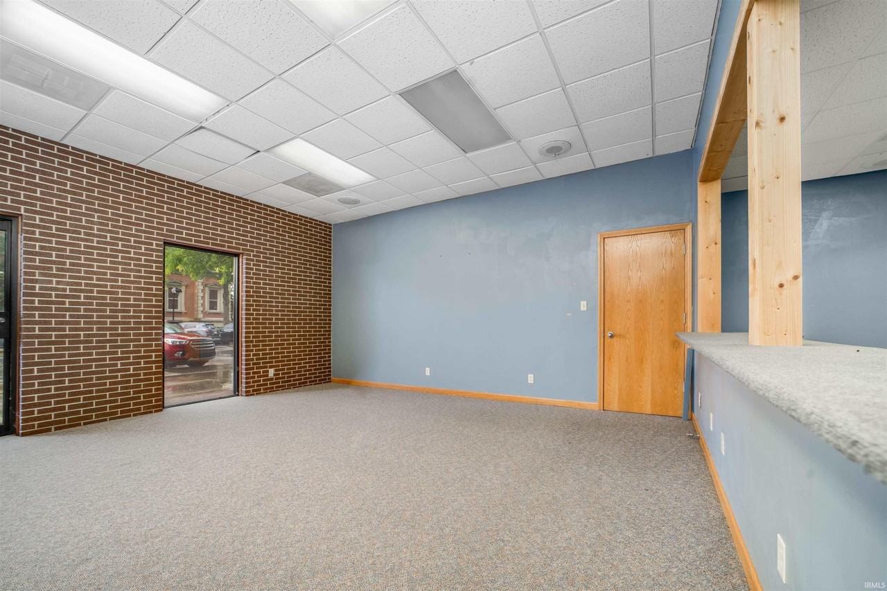 108 S Meridian St - Photo 7 of 27