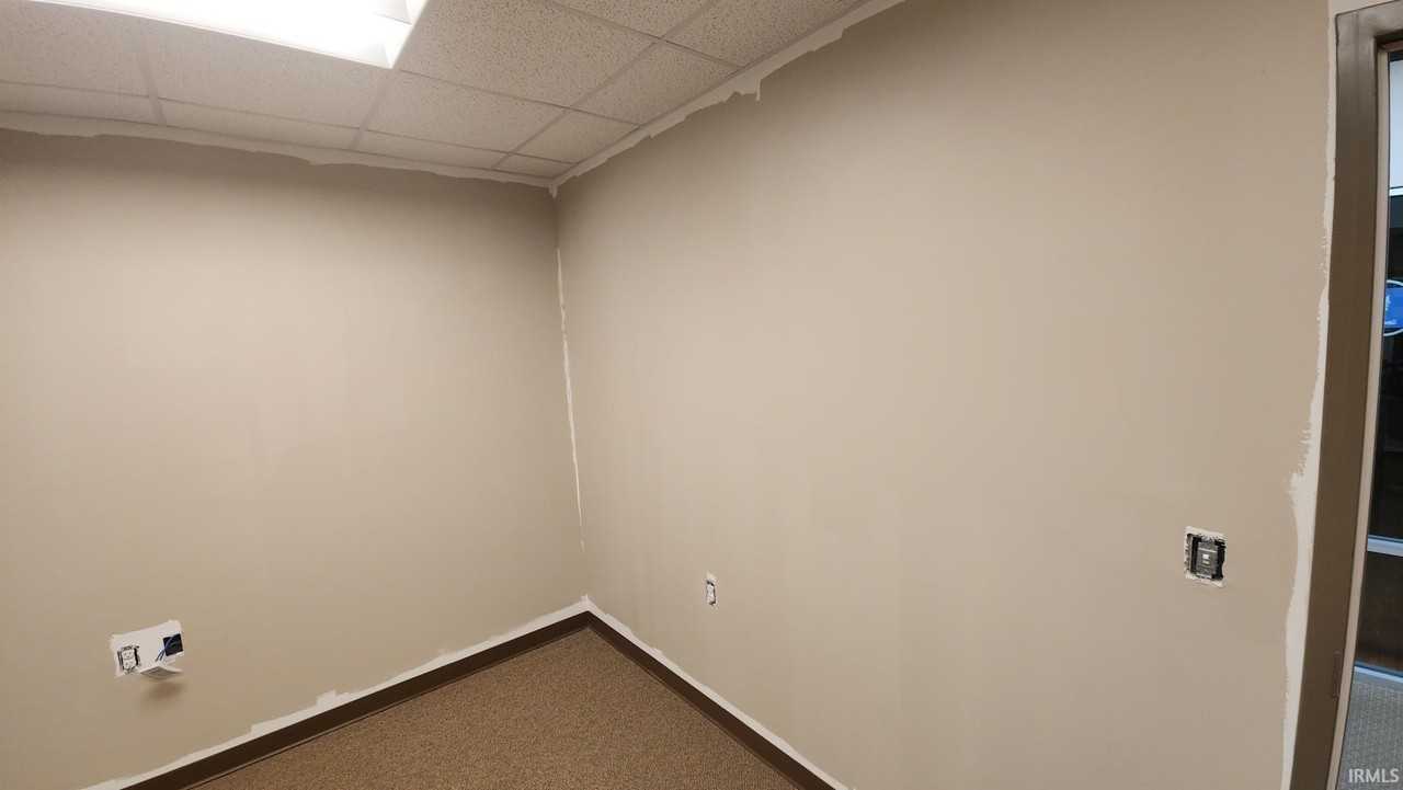 510 W Adams St - Photo 6 of 12
