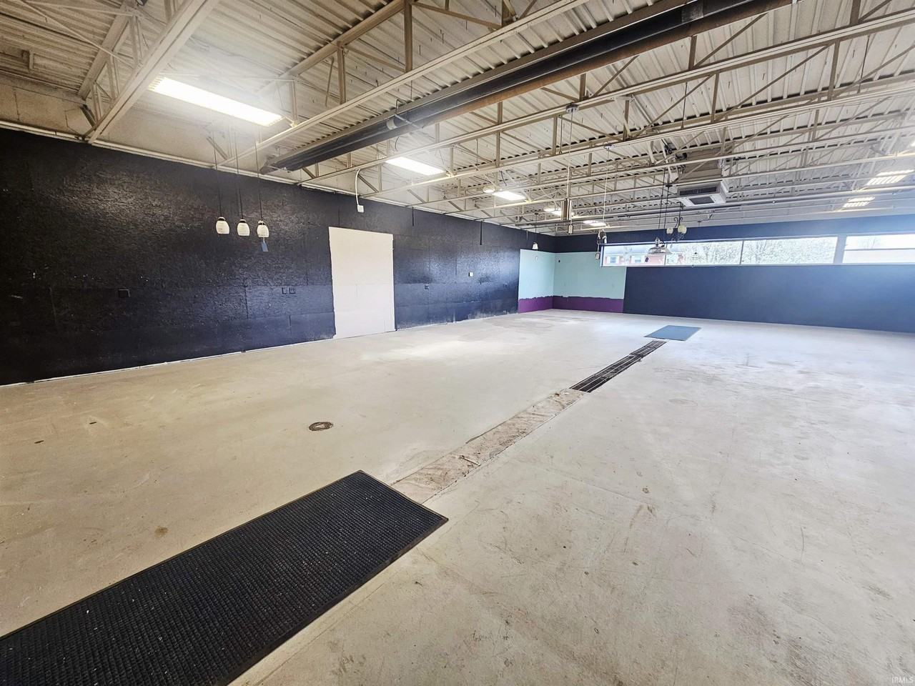1803 W Purdue Ave - Photo 6 of 12