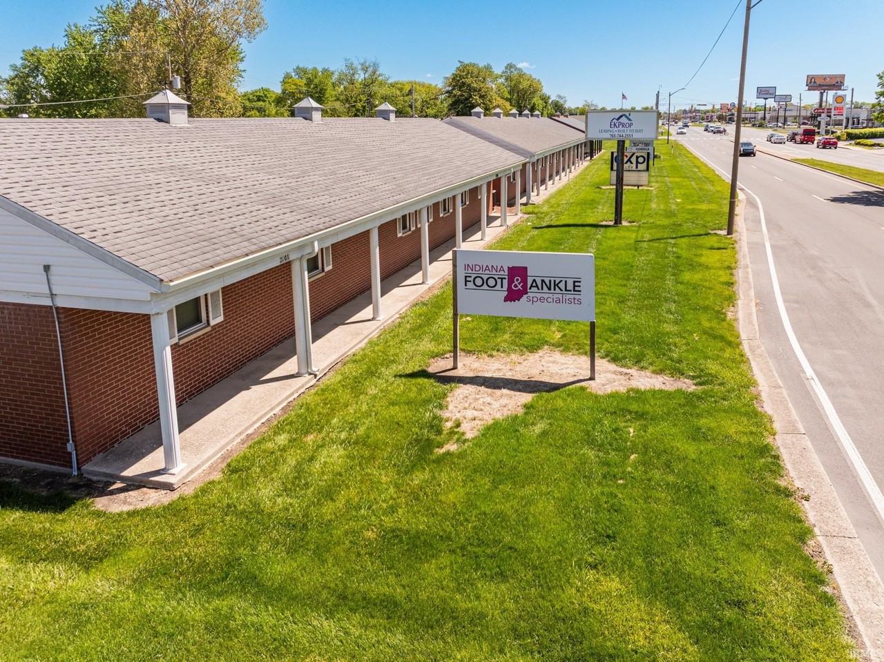 2106 W Mcgalliard Rd - Photo 4 of 36