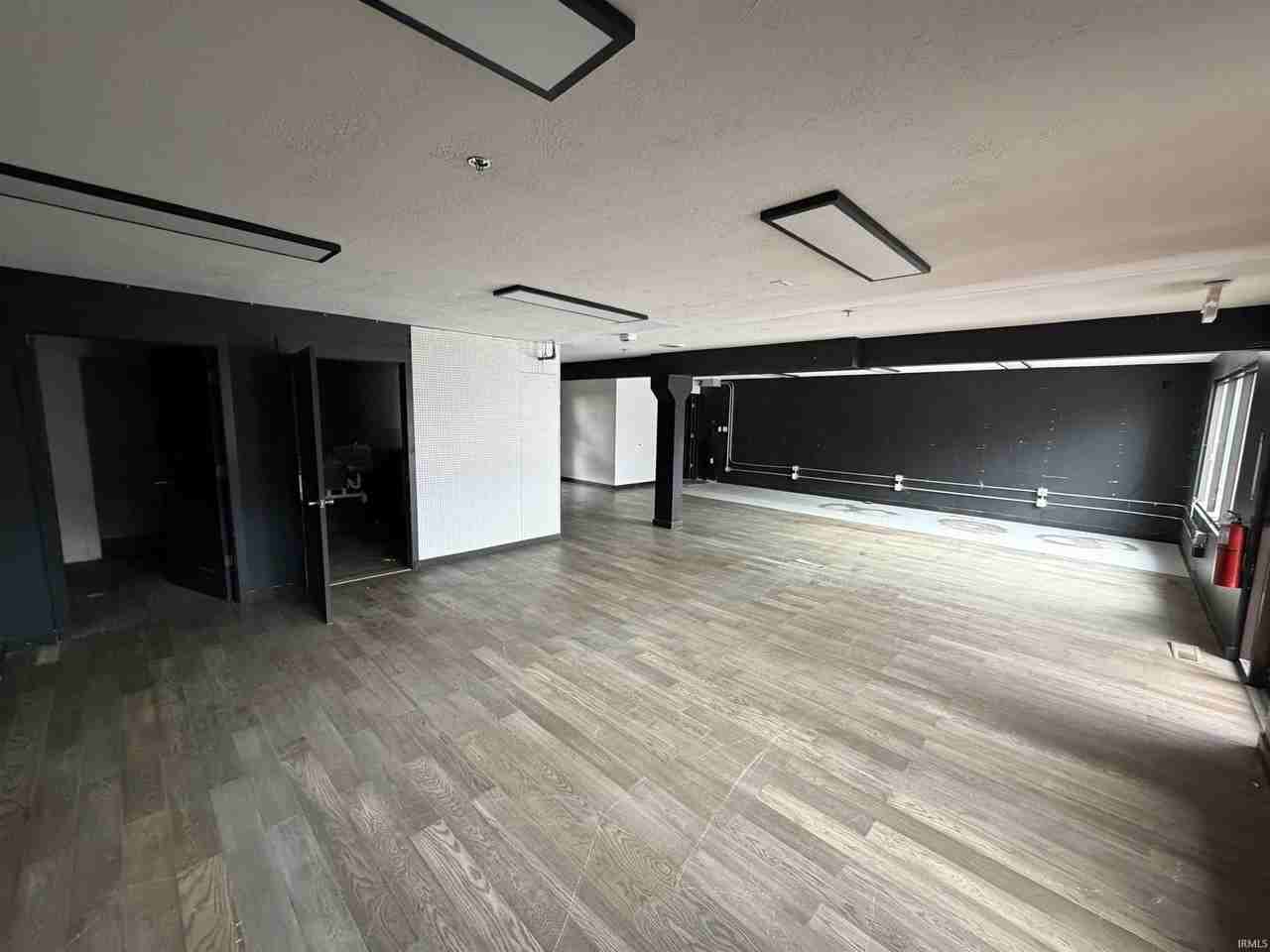 1708 W University Ave - Photo 3 of 3