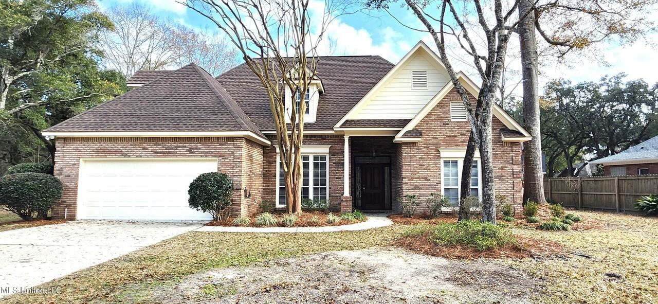 3829 Versailles Ct