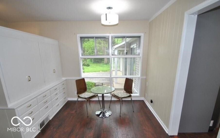 1220 Oak Ridge Dr - Photo 5 of 13