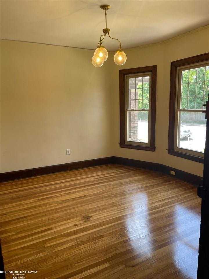 3930 Trumbull St #2 - Photo 5 of 17