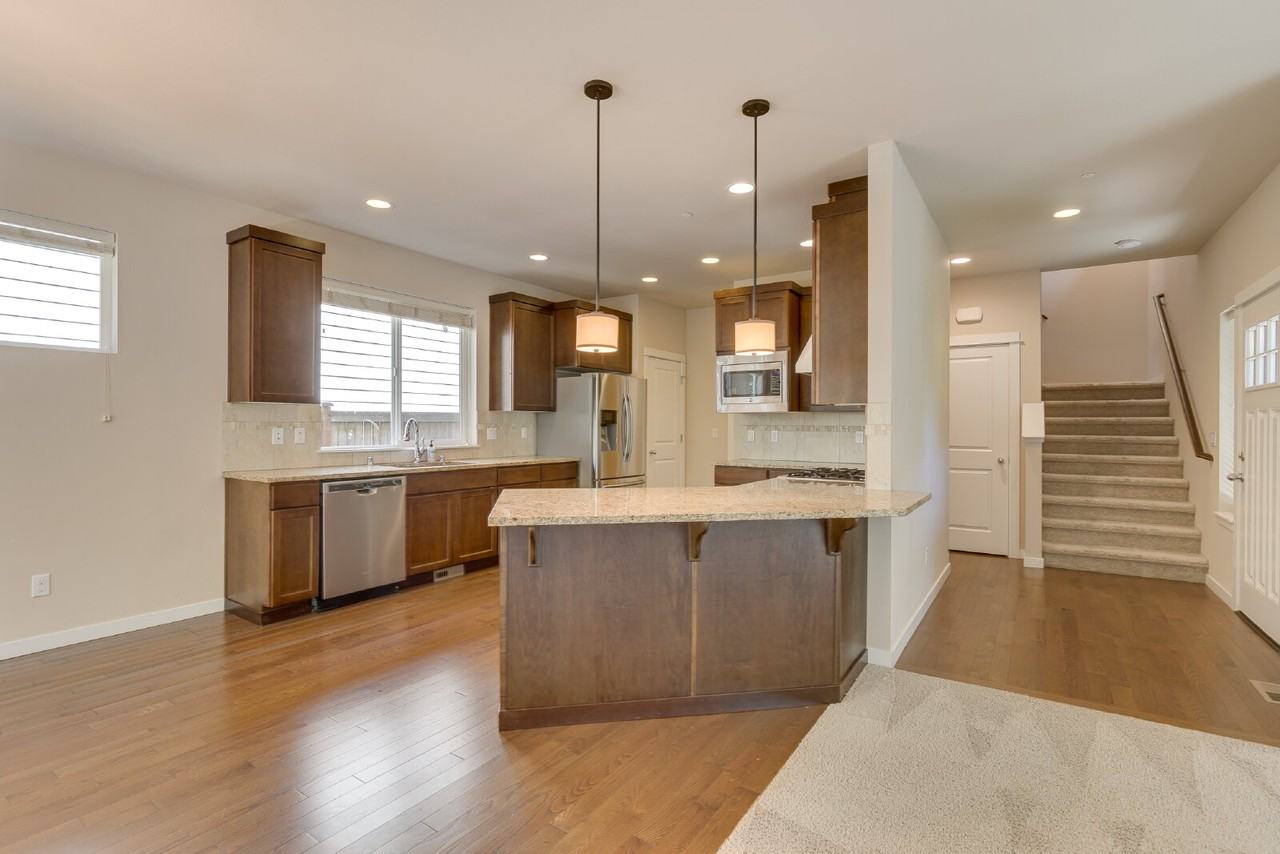 7713 Ne 193rd Pl - Photo 4 of 27