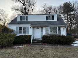 featured image of 27 Harding St