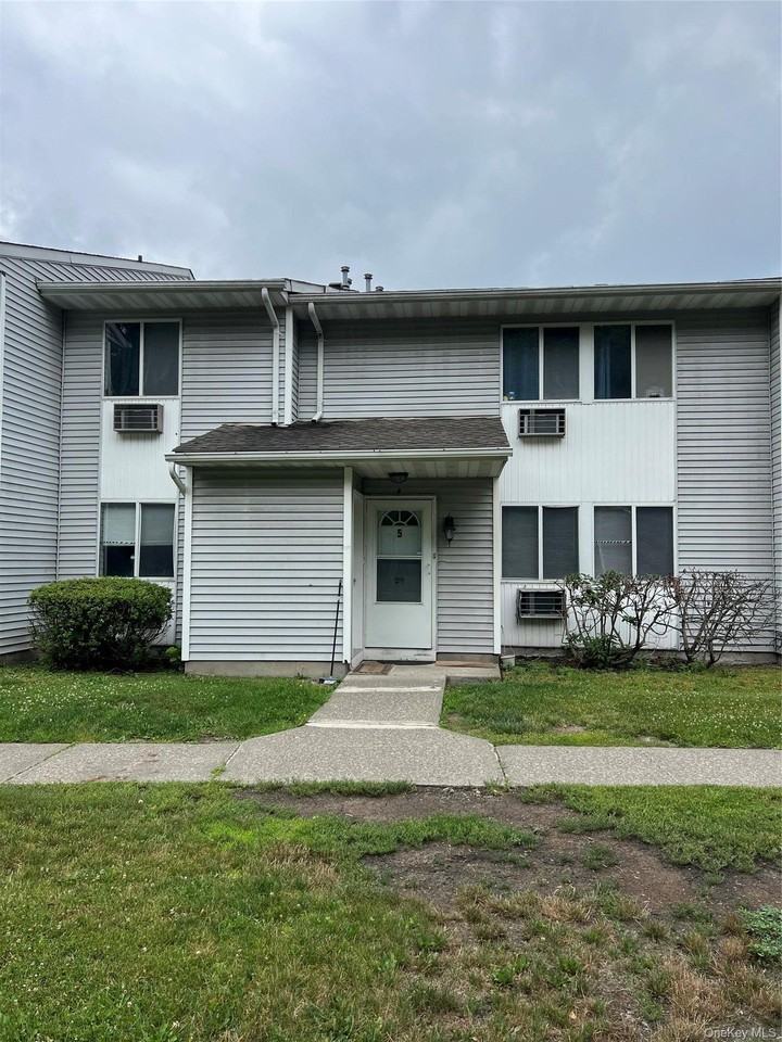 5 Ruth Ct - Photo 2 of 17