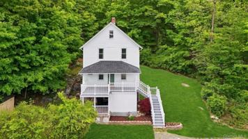 featured image of 27 Boulder Ave