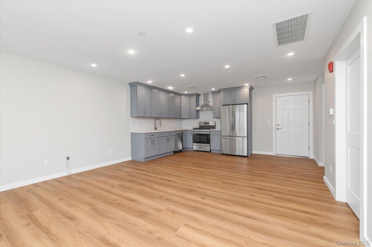 62 South St - Photo 6 of 11