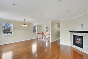 featured image of 5 Crosby Pl