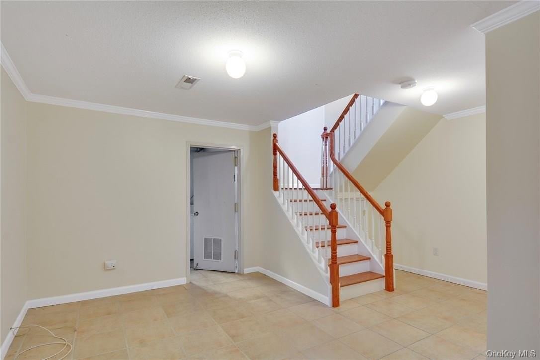 5 Crosby Pl - Photo 5 of 20