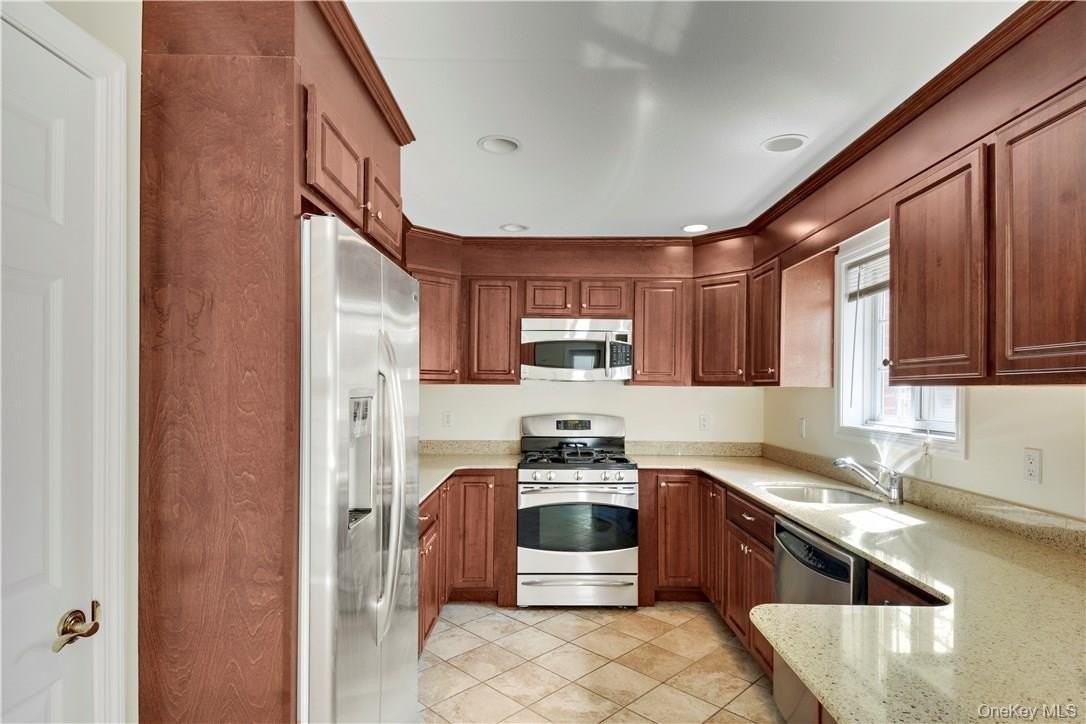 5 Crosby Pl - Photo 6 of 20