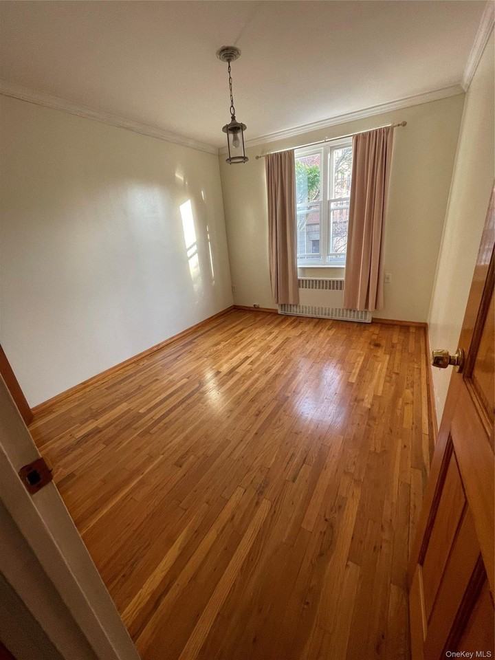 1212 E 98th St #2 - Photo 2 of 8