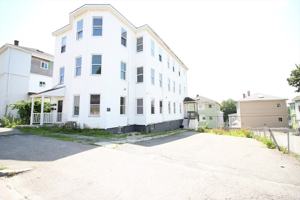 featured image of 82 Fox St #2