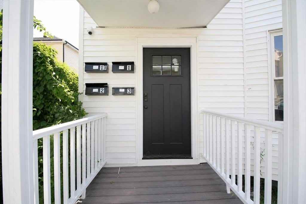 82 Fox St #3 - Photo 2 of 18