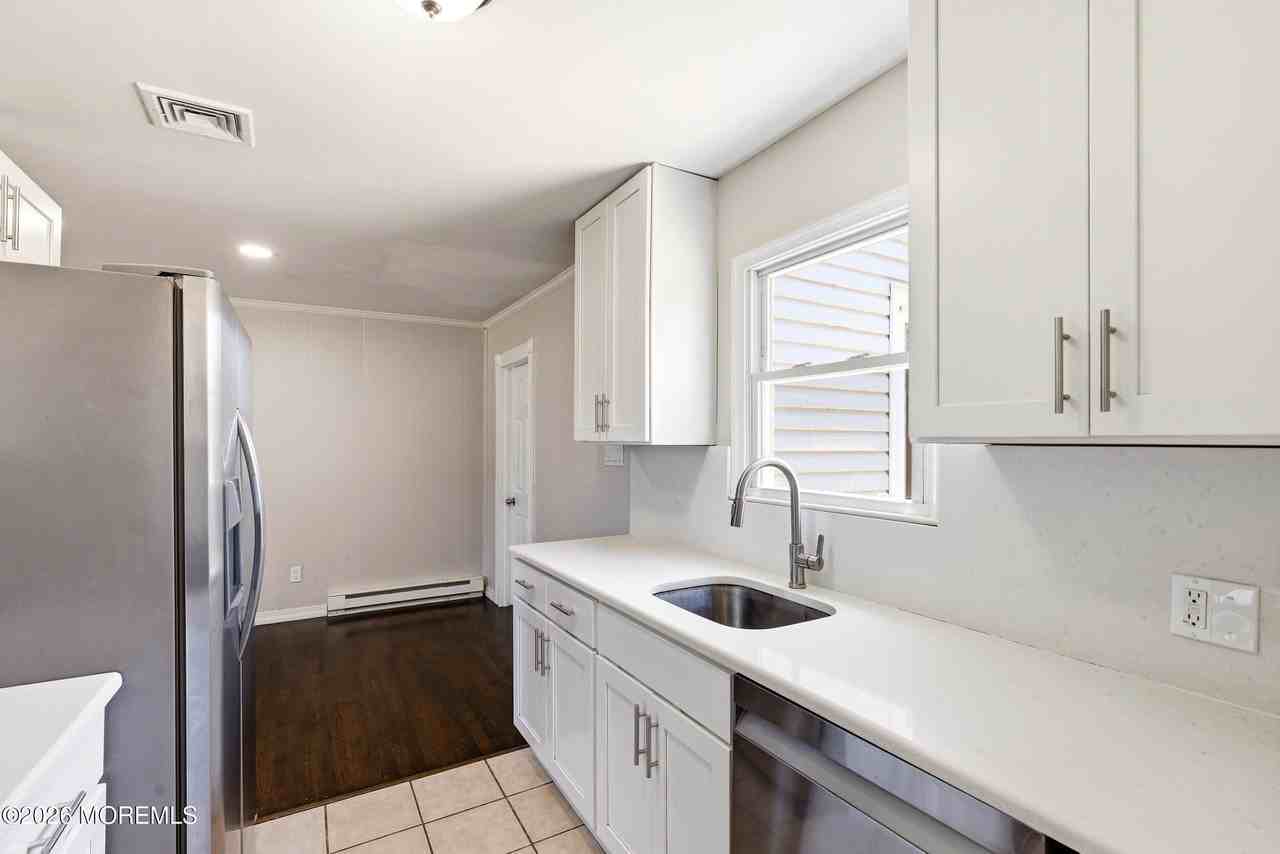 319 Nautilus Blvd - Photo 4 of 12