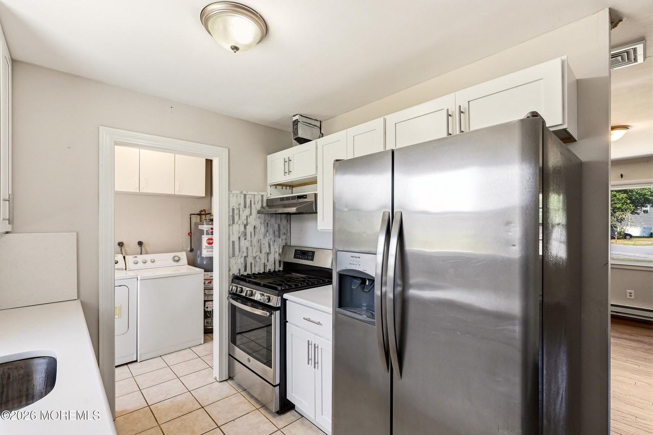 319 Nautilus Blvd - Photo 5 of 12