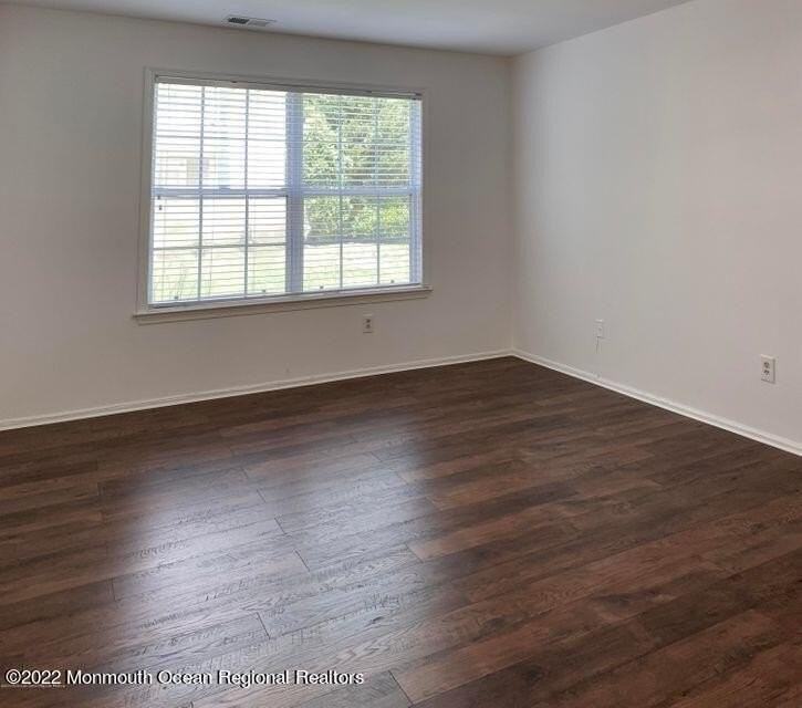 407 Hampton Ct - Photo 6 of 13
