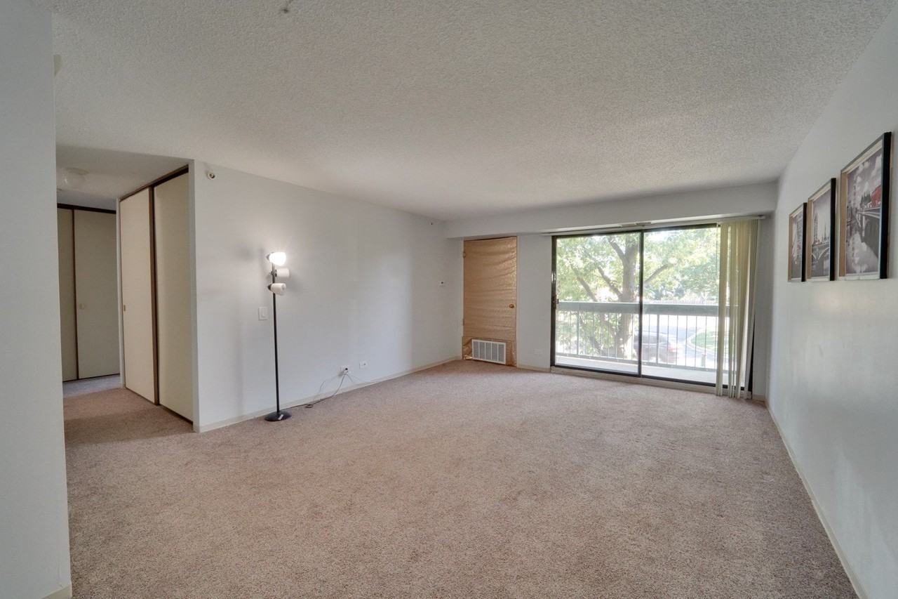 1800 Huntington Blvd #206 - Photo 5 of 12