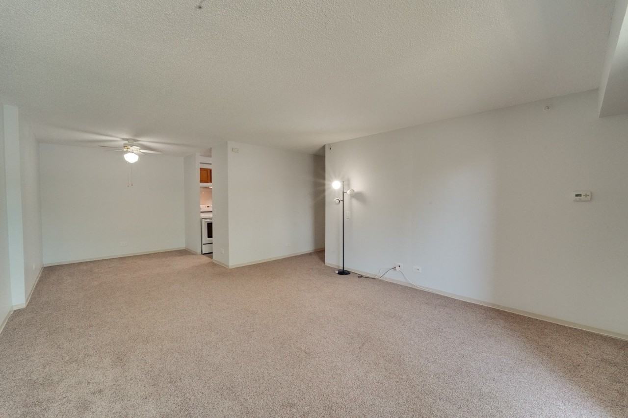 1800 Huntington Blvd #206 - Photo 7 of 12